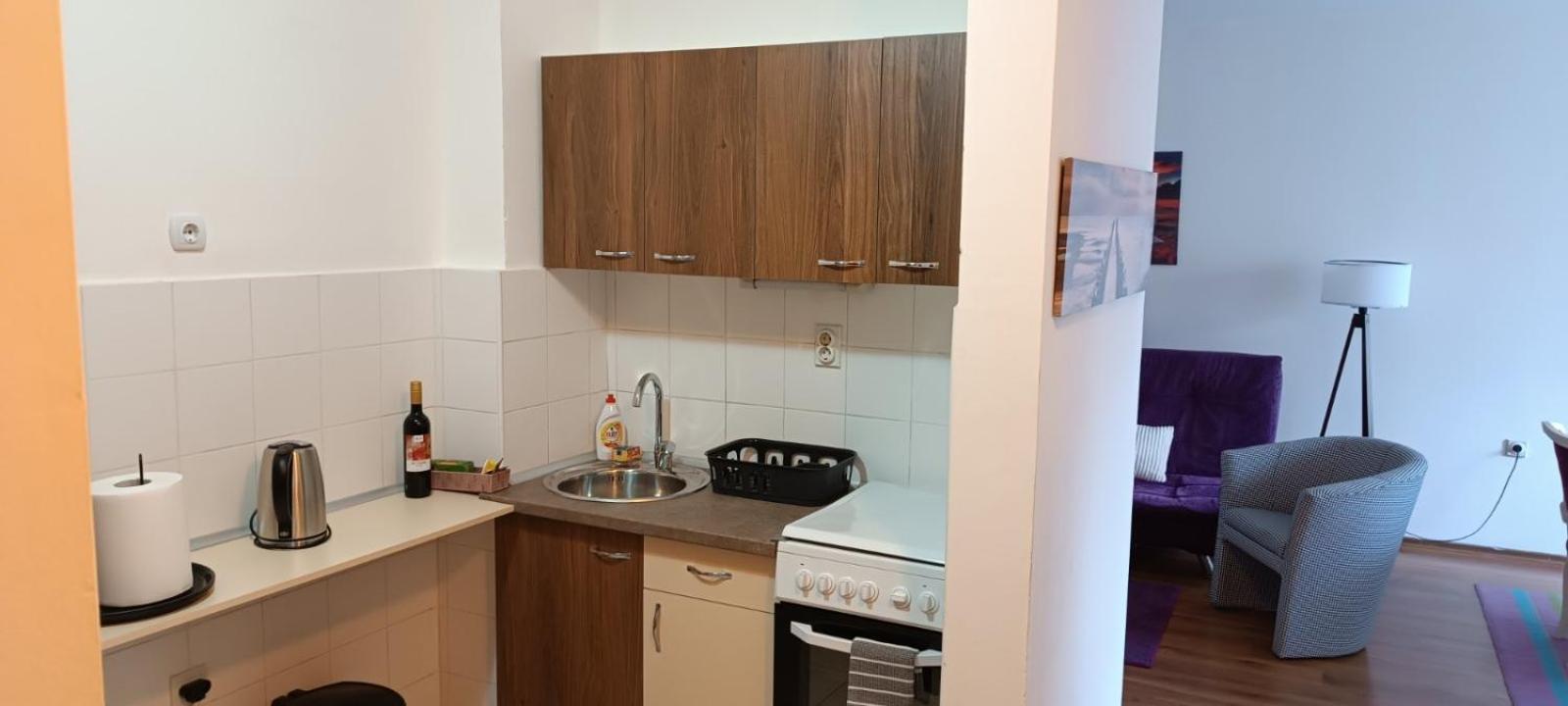 Lovely Square Apartment Purple Velvet Skopje Exterior foto