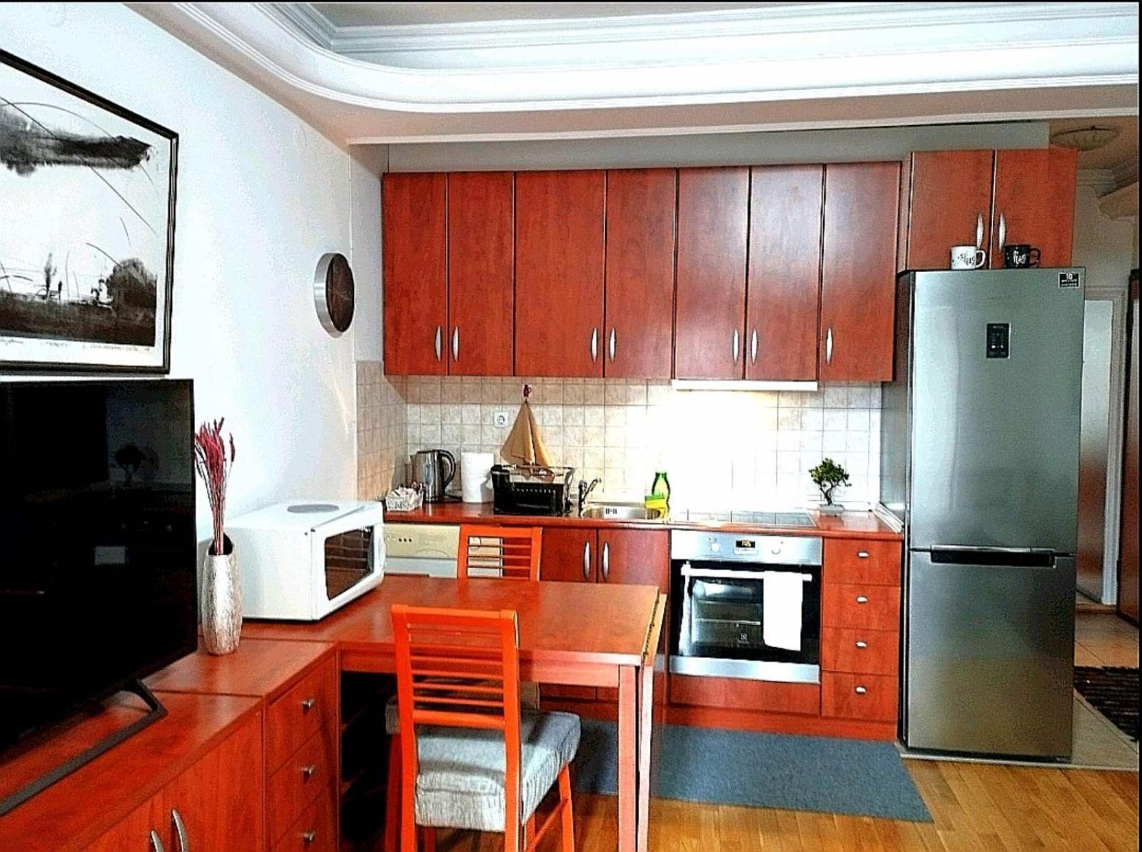 Lovely Square Apartment Purple Velvet Skopje Zimmer foto
