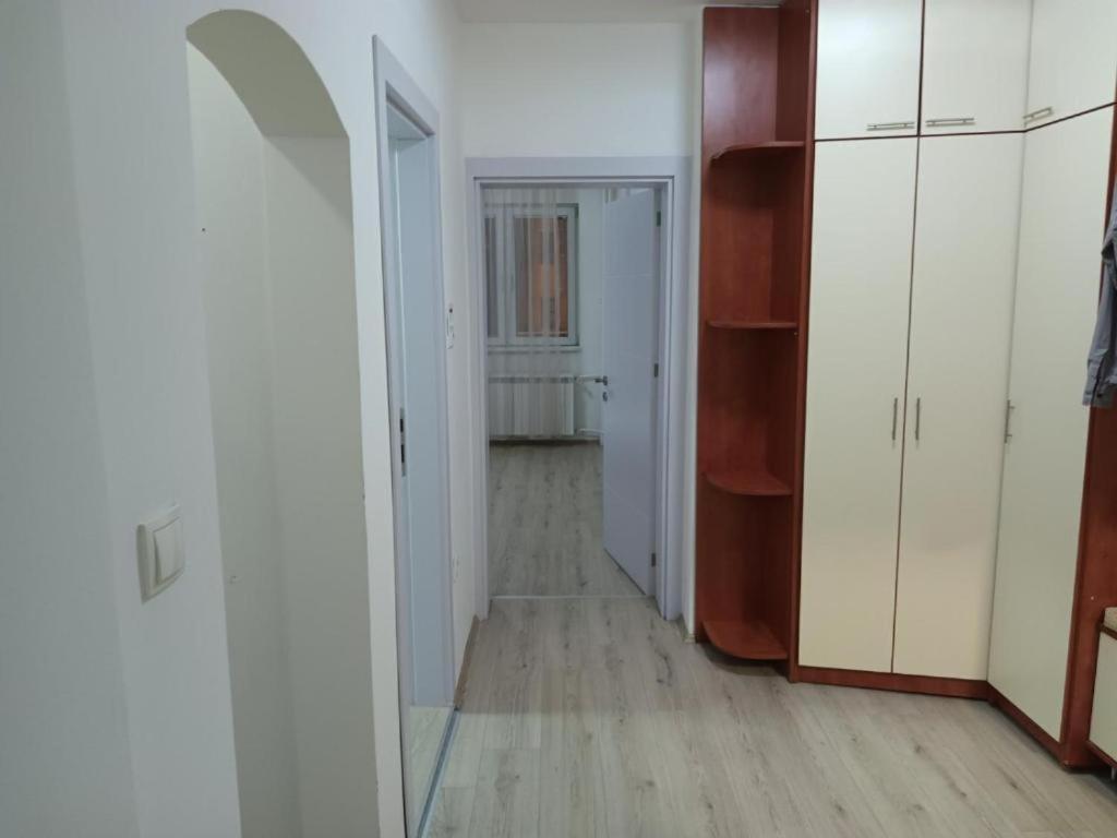 Lovely Square Apartment Purple Velvet Skopje Zimmer foto