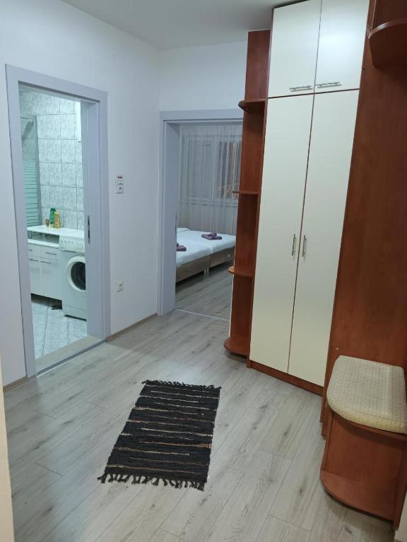 Lovely Square Apartment Purple Velvet Skopje Zimmer foto