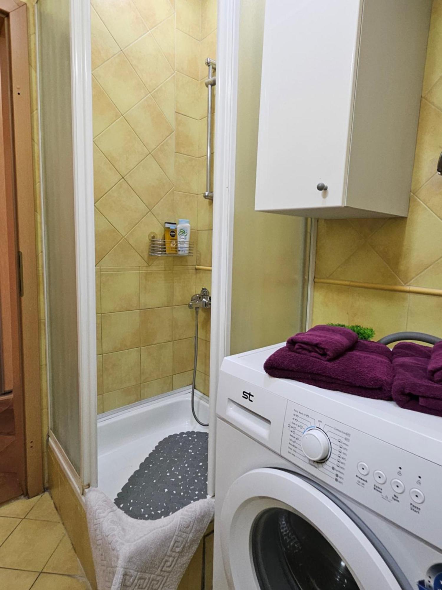 Lovely Square Apartment Purple Velvet Skopje Zimmer foto